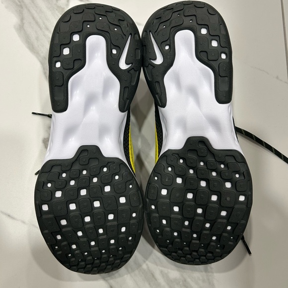Nike Renew Ride 3 Men's Road Running Sequoia/yellow strike-alligator Size 10 - Picture 7 of 7